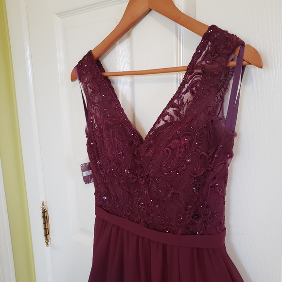 Burgundy Chiffon Beaded Slit Leg V-Neck Gown Dress - Picture 2 of 16